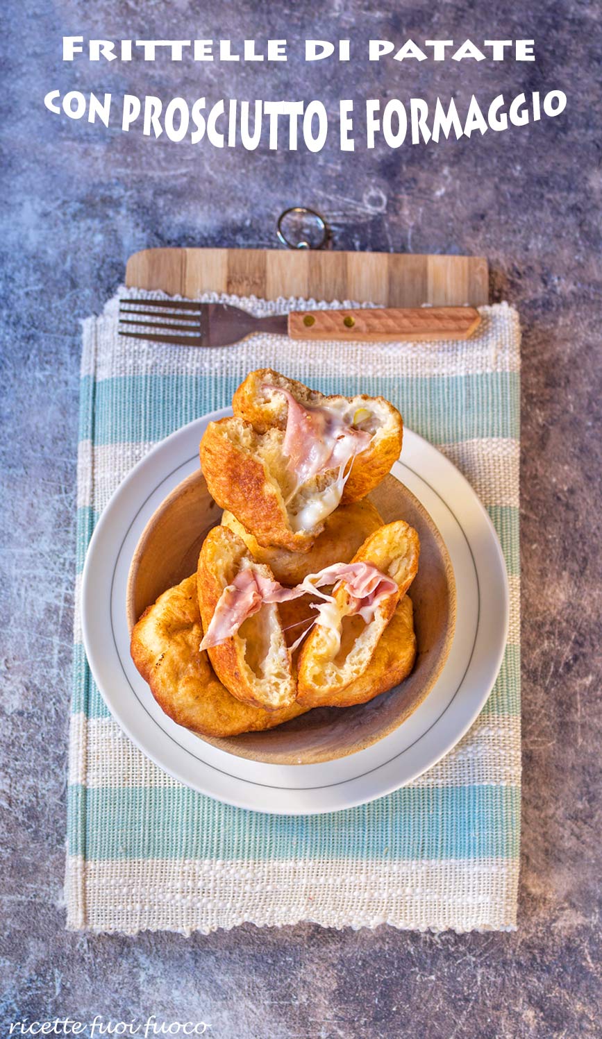 frittelle di patate con prosciutto e formaggio - Ricette Fuori Fuoco