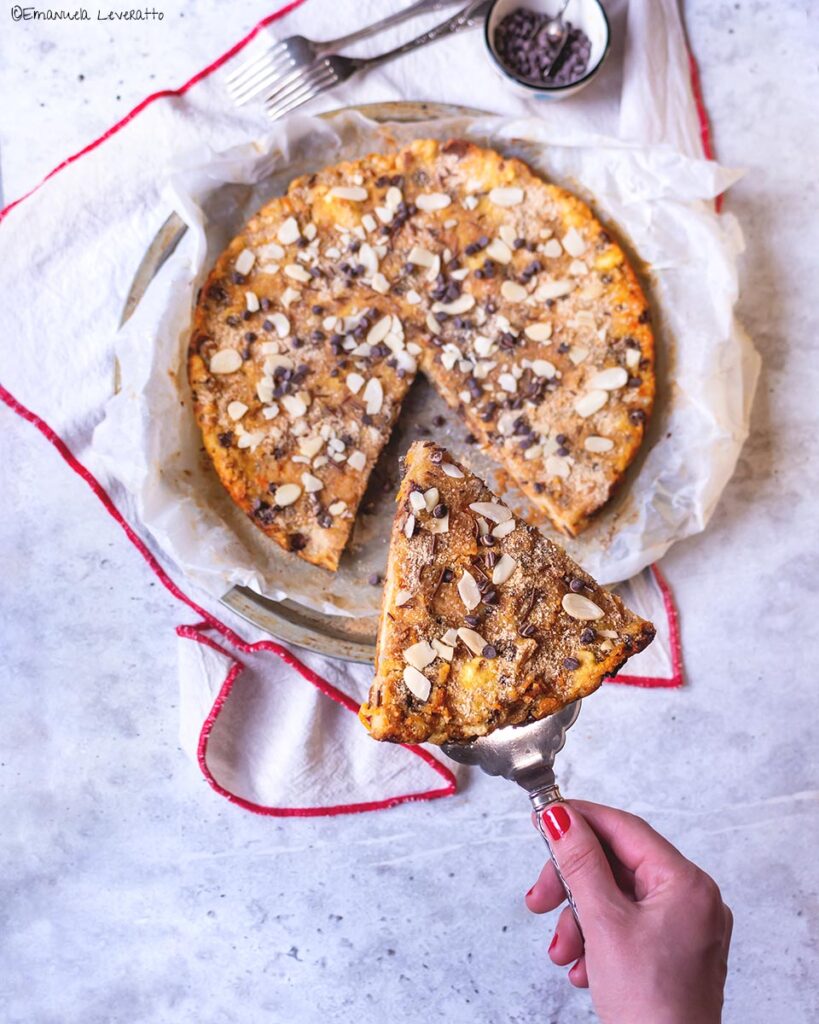 torta rustica di pane con pere e cioccolato