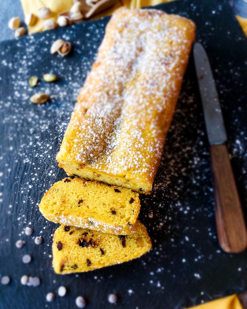 plumcake con farina di mais e zafferano